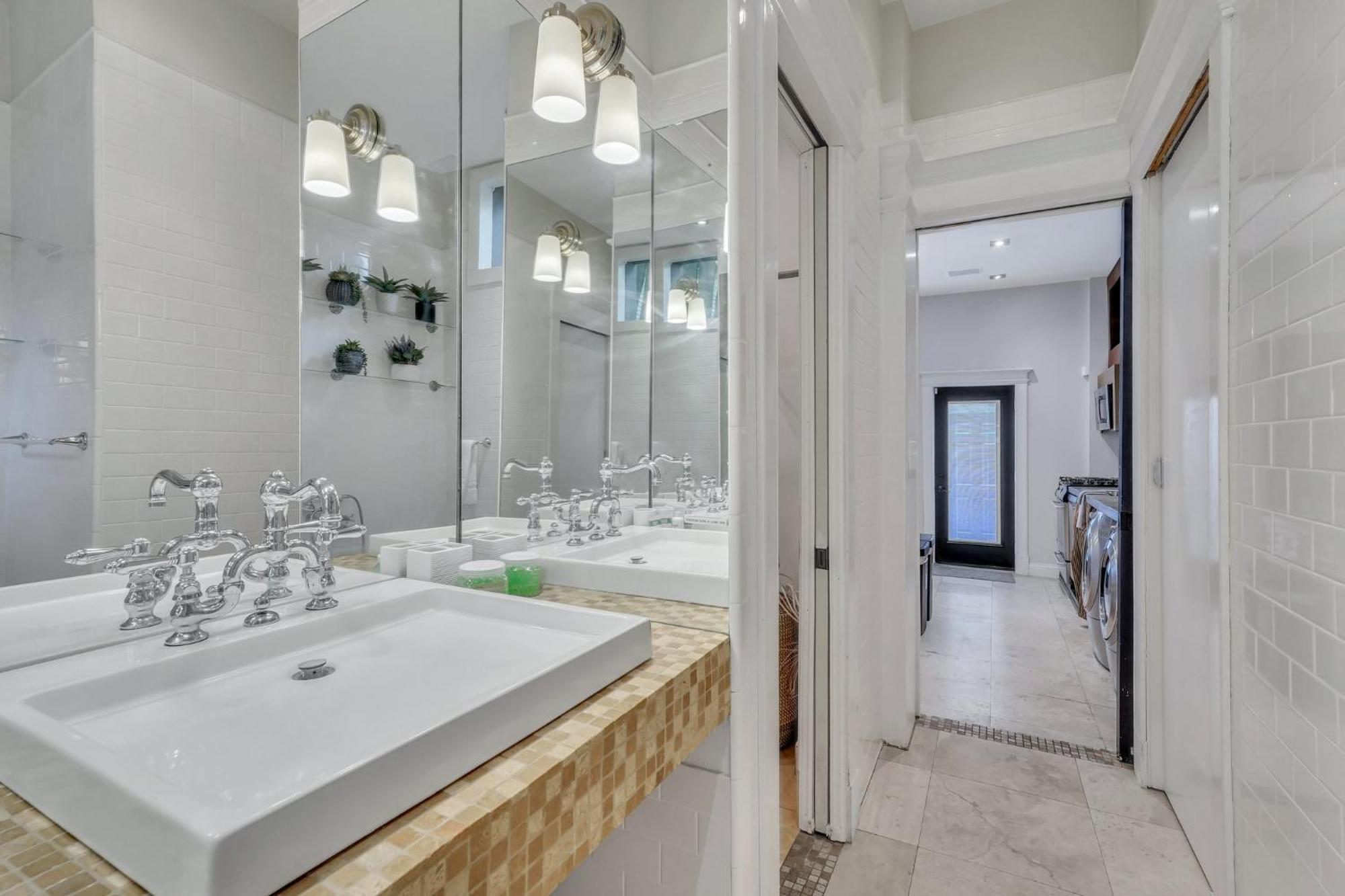 The Lincoln Loft, Near Forsyth Park With Free Parking Villa Savannah Bagian luar foto